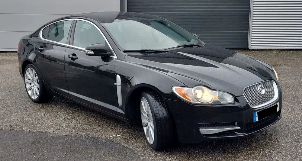 Jaguar XF 2.7 D V6 Premium Luxury