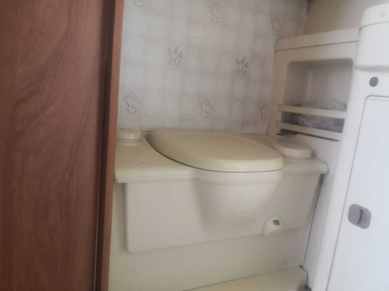 Autocaravana Hymer - espaçoso e confortável - com muitas peças novas