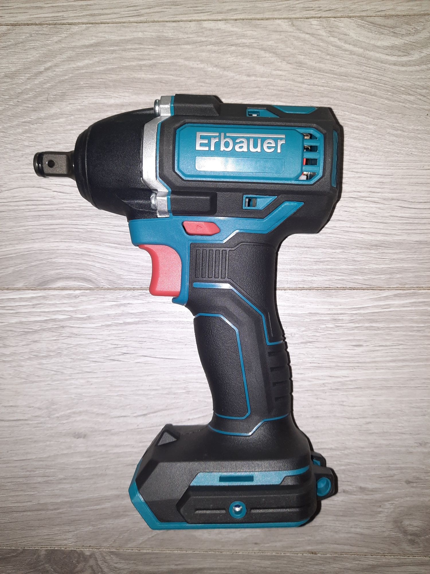 Akumulatorowy klucz udarowy Erbauer EIW18-Li 18V EXT 1/2 cala