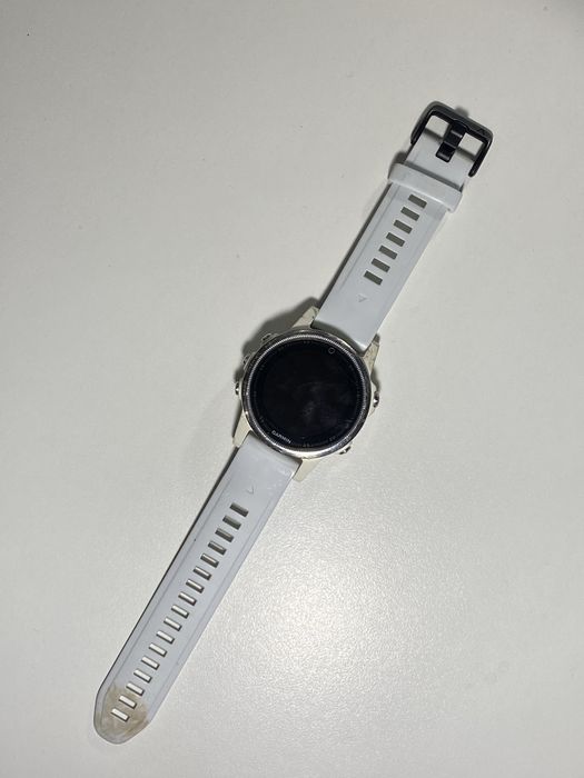 Продам часи Garmin Fenix 5s