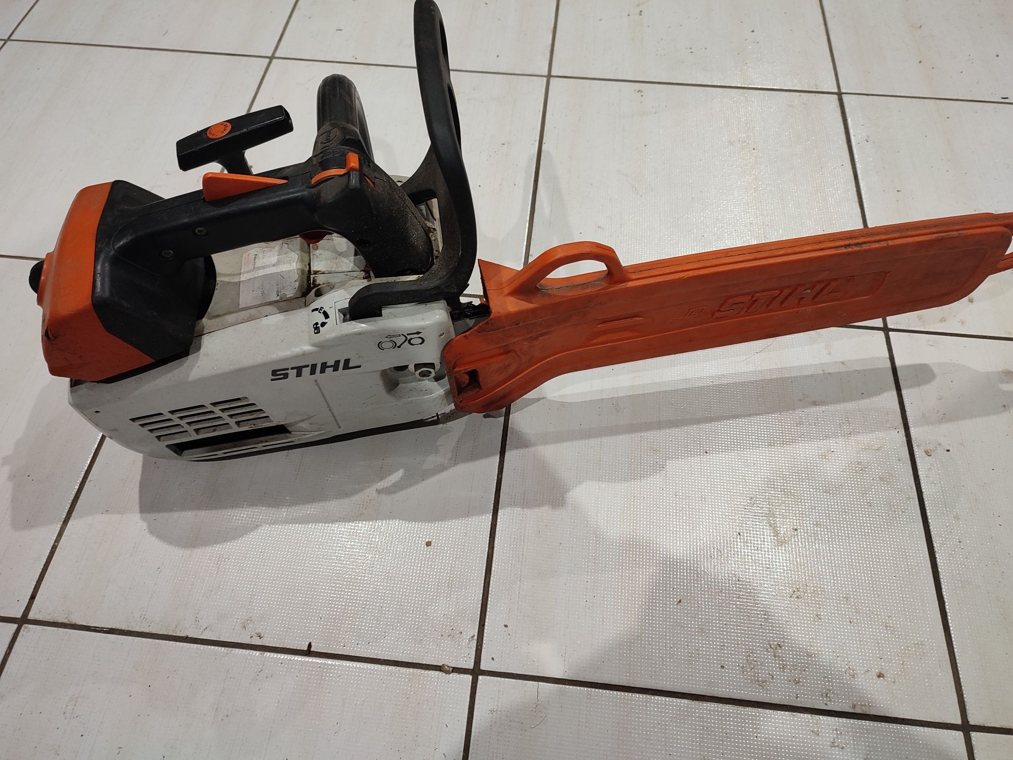 Pilarka spalinowa STIHL 201 TC  2,4KM