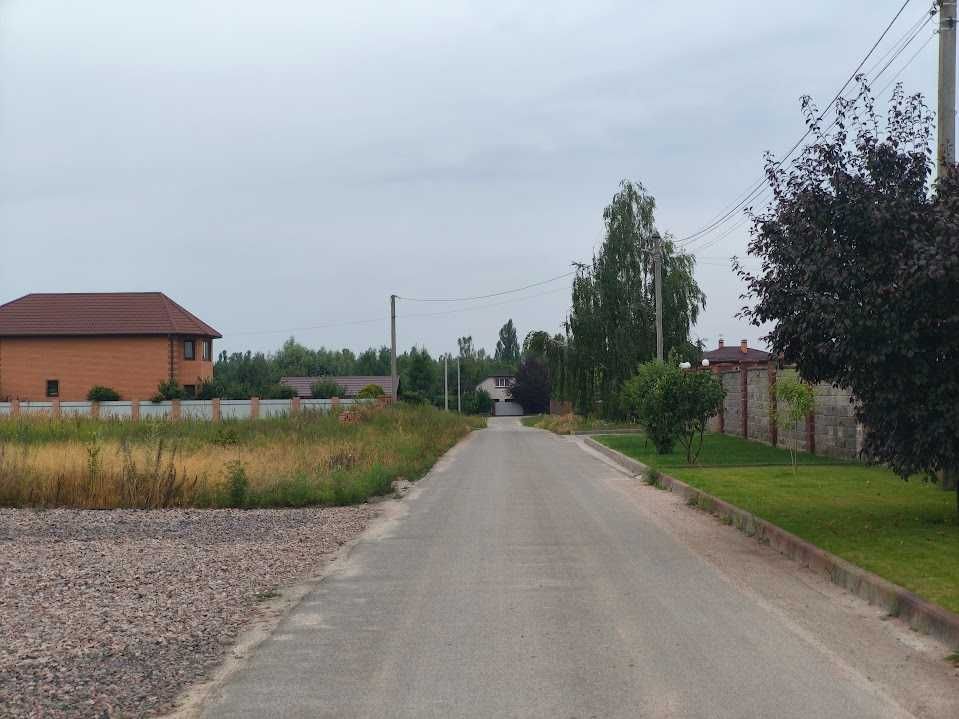 Продам свою ділянку під будівництво. с.Білогородка вул. Затишна