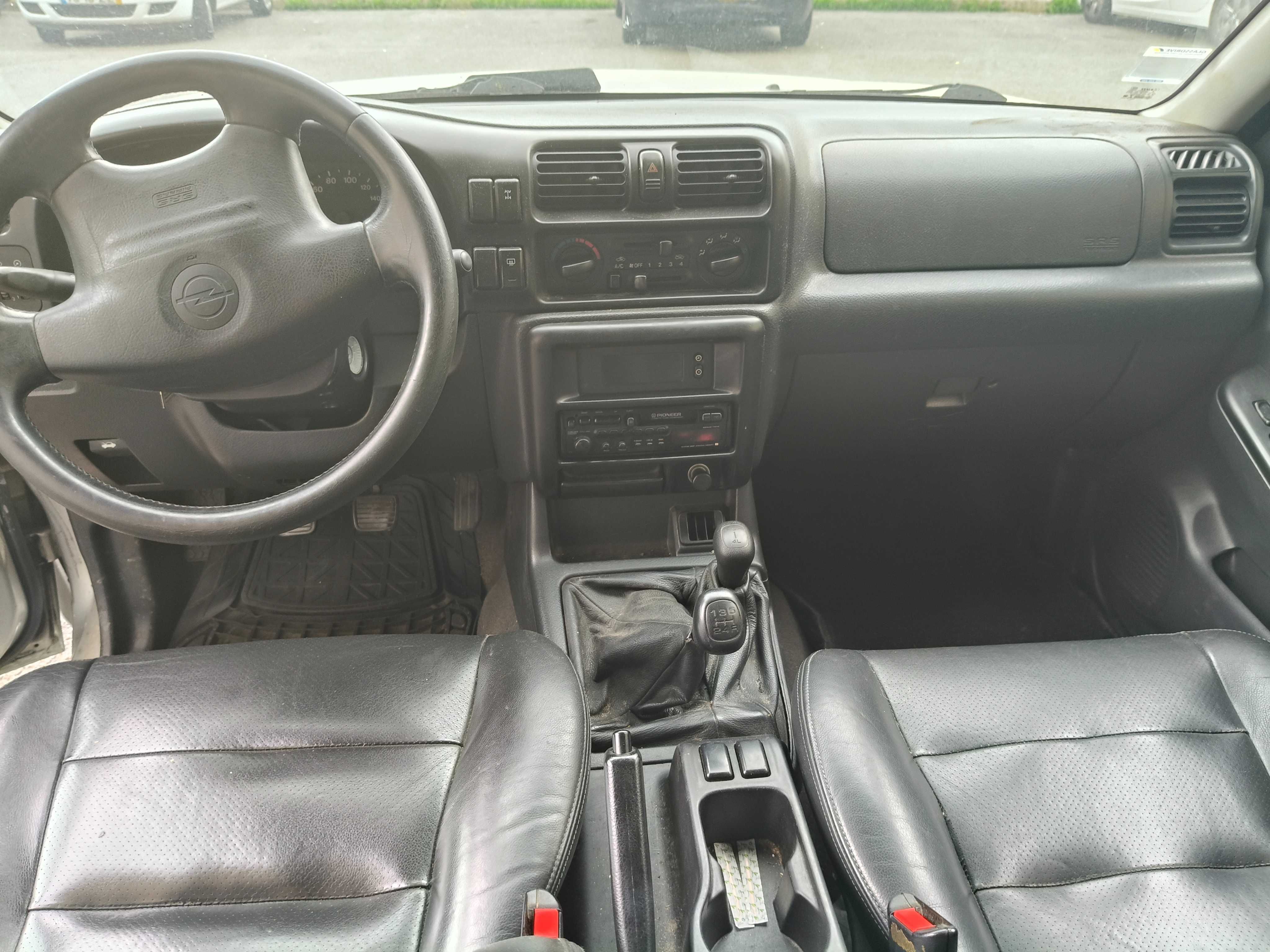 Jipe Opel Frontera