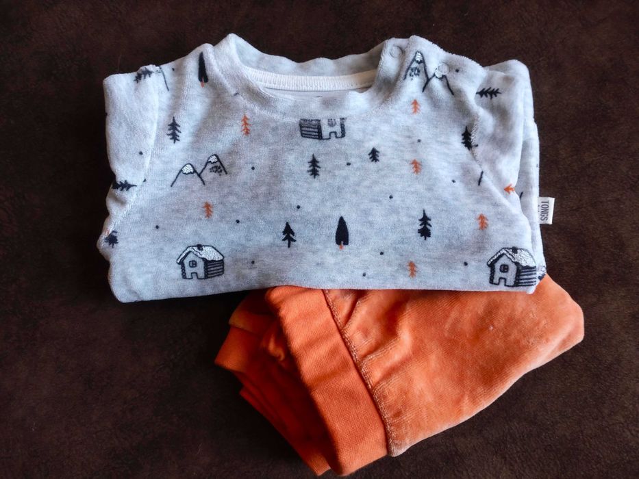 Дитячий костюм - світшот (светр) і штани “Зимовий” (6-9 міс)