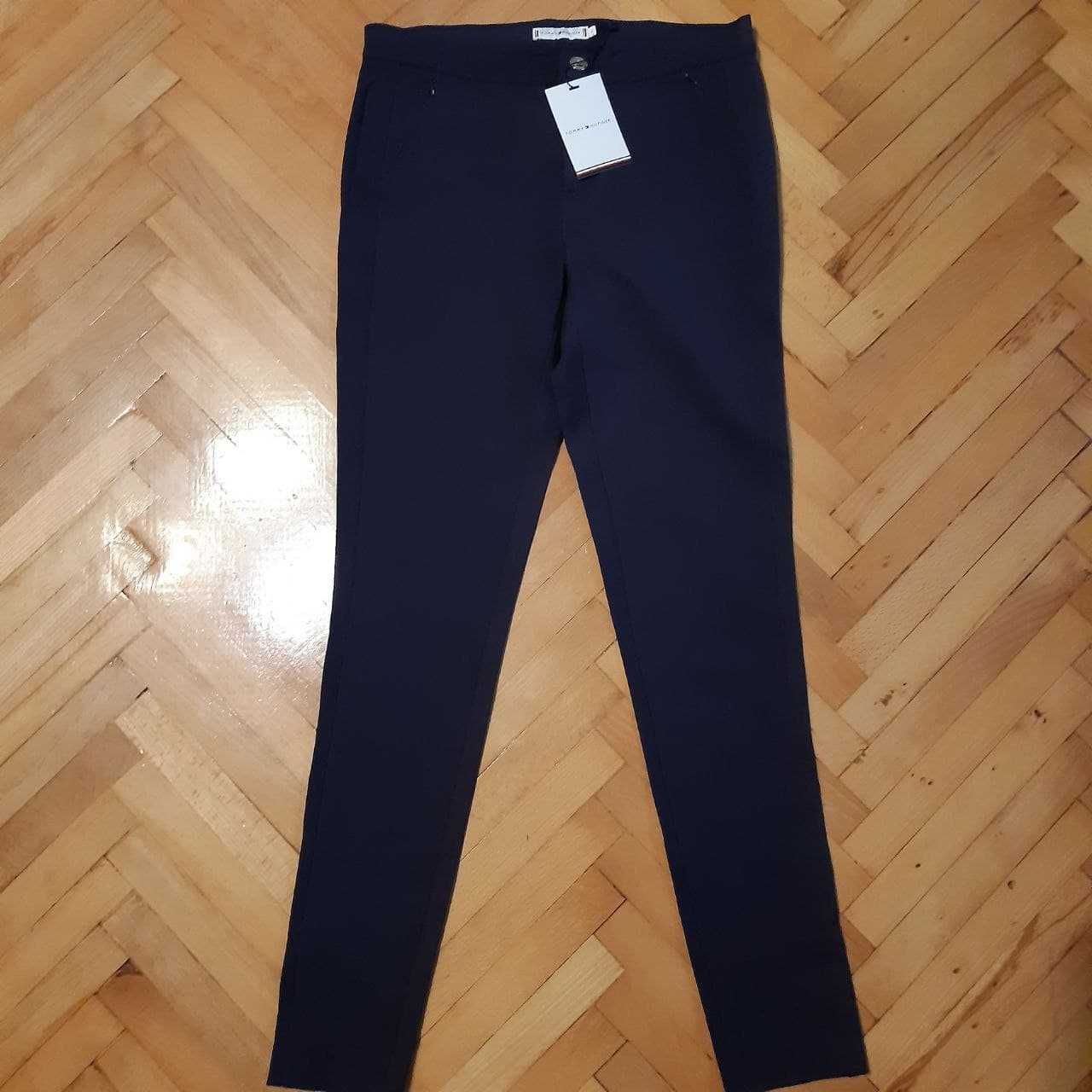 NOWE Spodnie materiałowe TOMMY HILFIGER Granatowy Skinny Fit