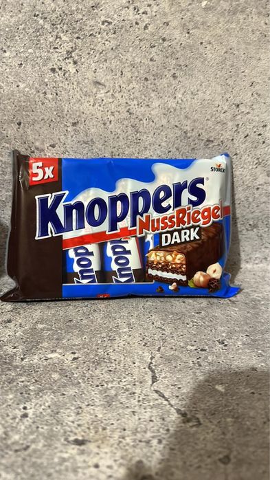 Шоколадно-вафельні батончики Knoppers