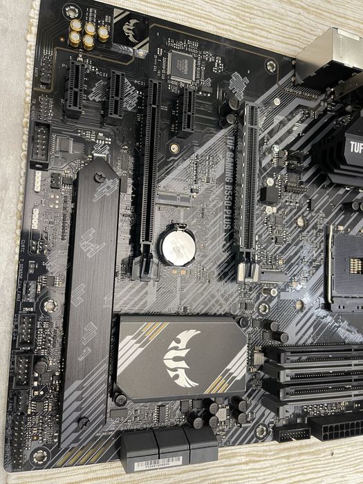 Материнська плата ASUS TUF gaming B550-PLUS