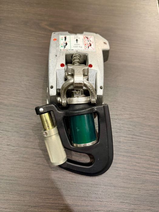 Wózek do systemu asekuracji szynowej HACA