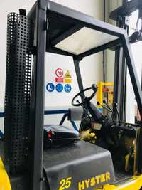 HYSTER 25 com motor IZUZO l,eleva a 4,70m,empilhador,stacker