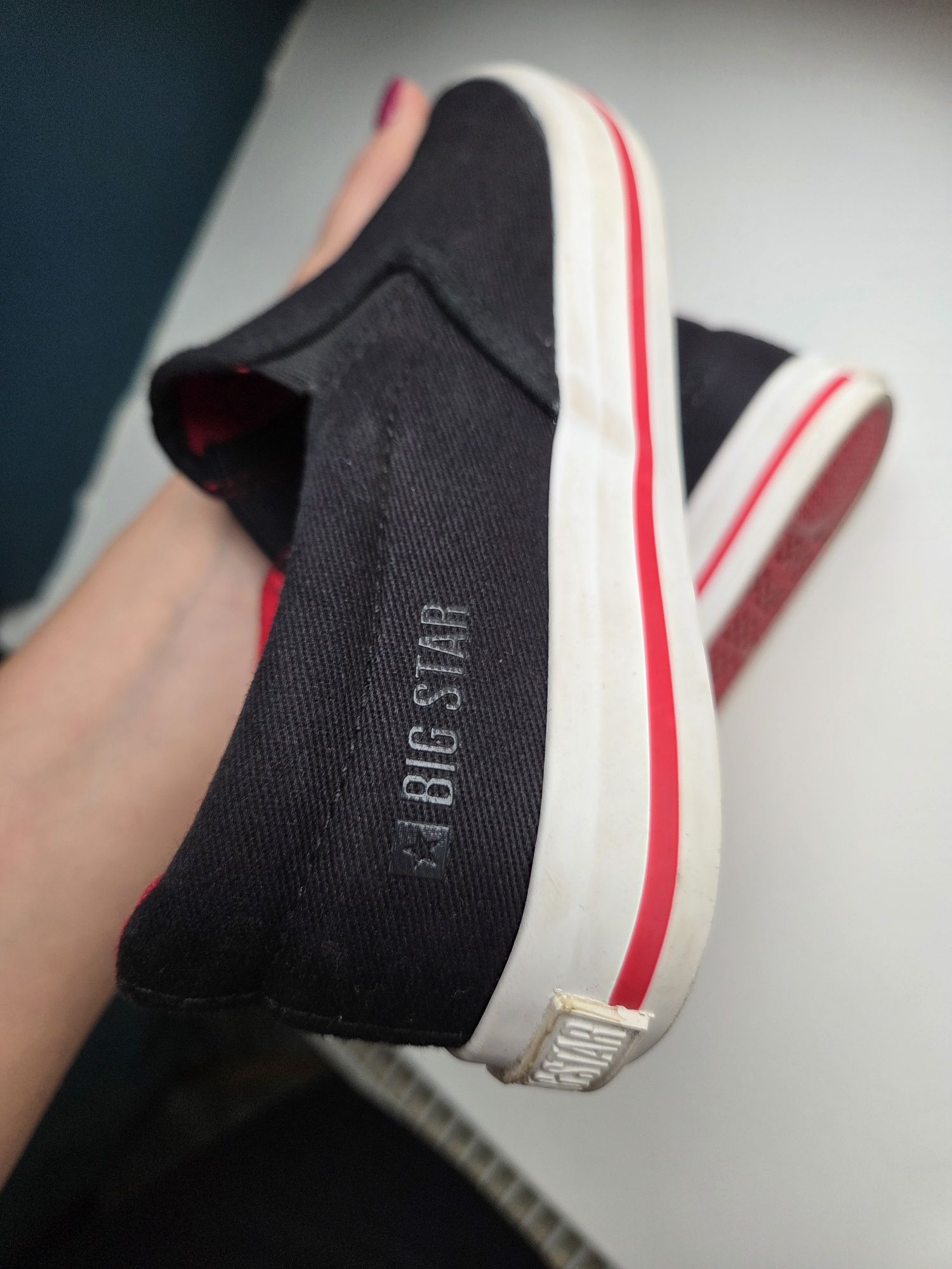 Wsuwane buty chłopięce Big Star r.33