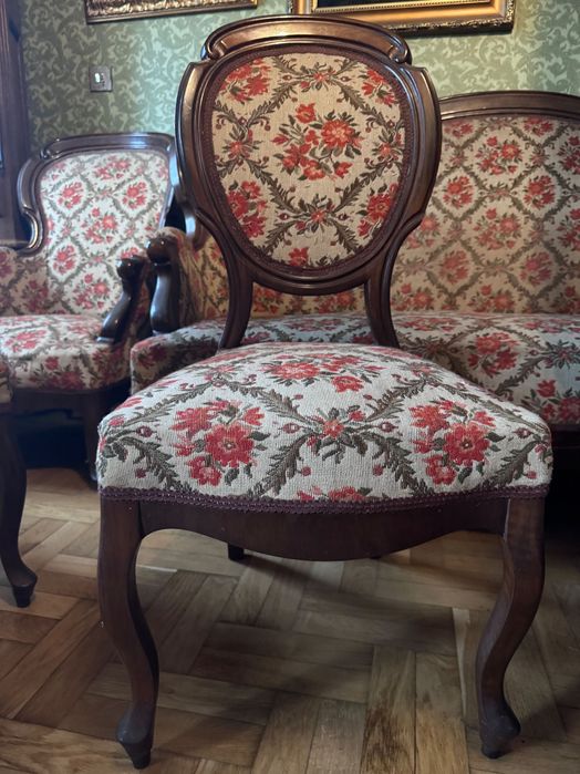 Komplet mebli w stylu Ludwik Filip : Sofa - 2 fotele - 5 krzeseł