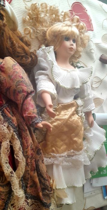 Boneca de porcelana