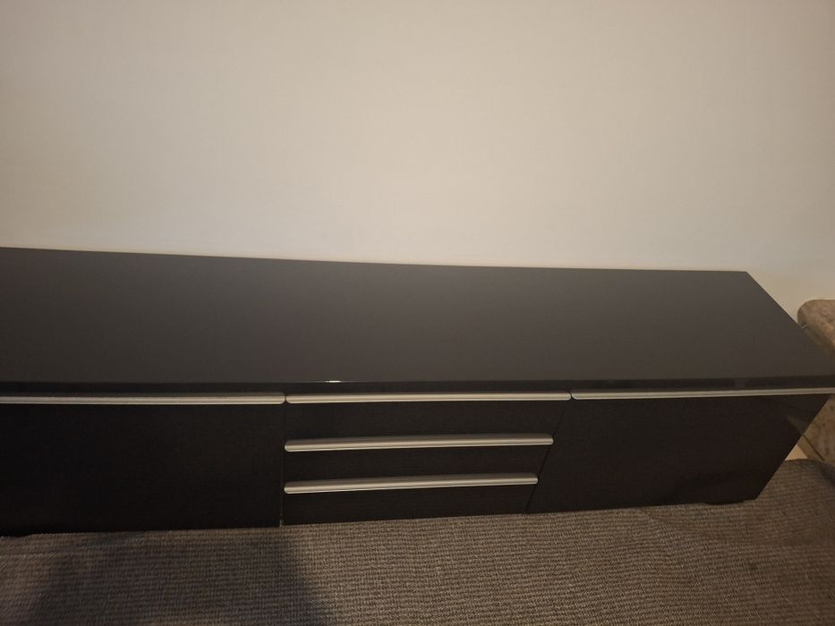 Móvel Tv preto Ikea