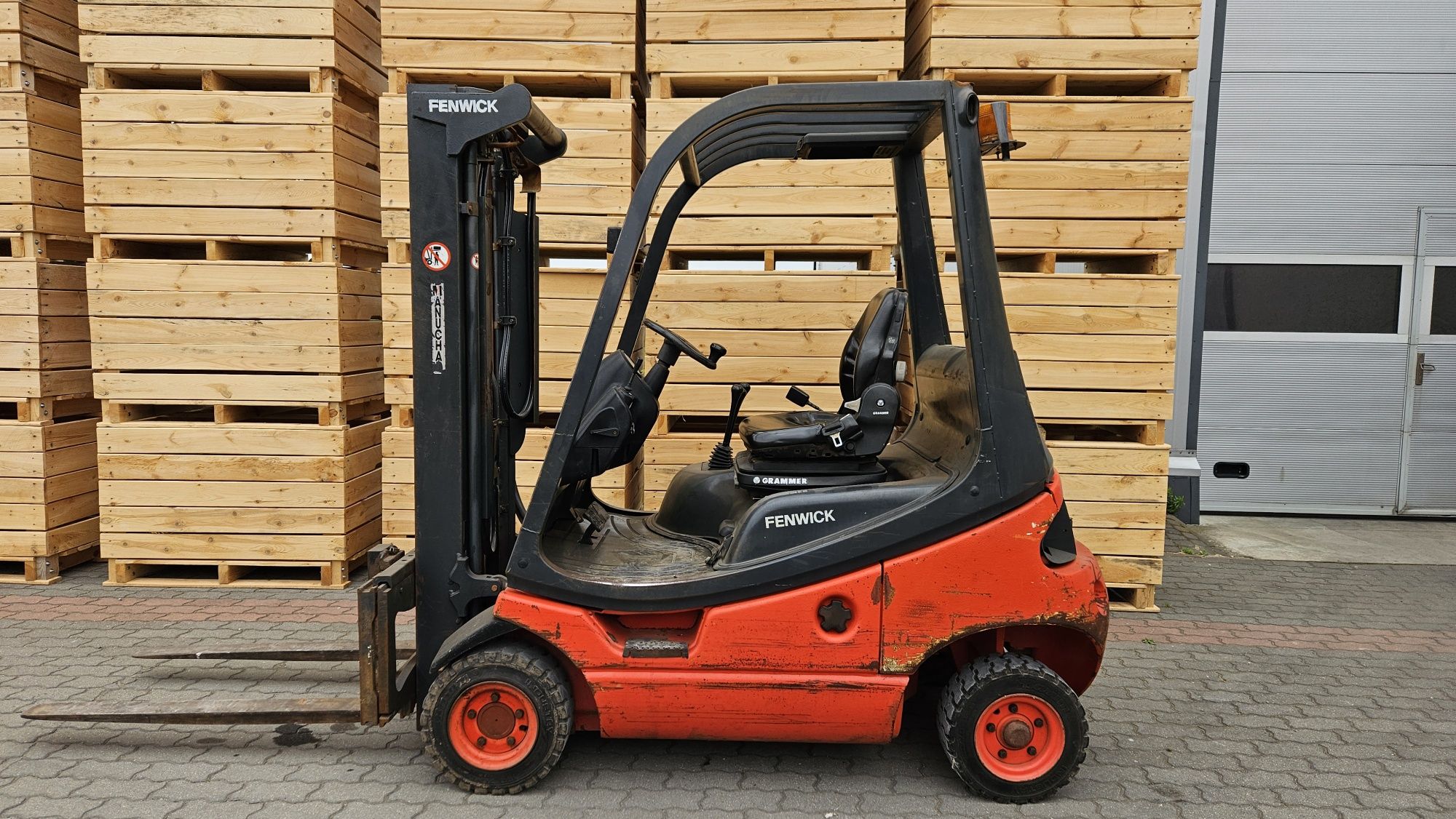 Wózek Widłowy Linde H18T Tylko 7300MTG triplex diesel terenowy