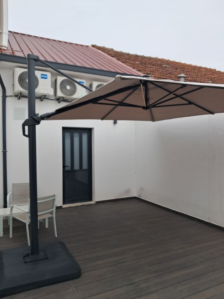 Guarda sol 280x390 com luz led e rotação em vários ângulos