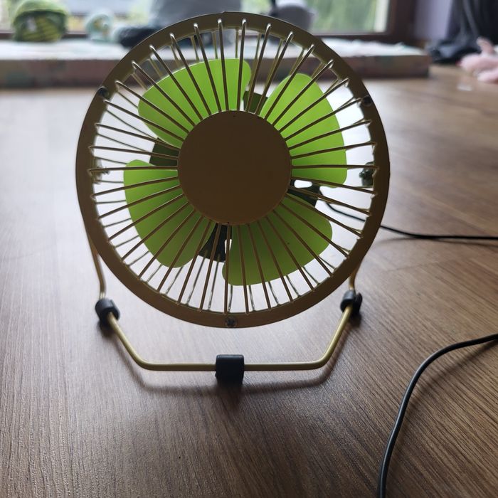 Mini wiatrak USB