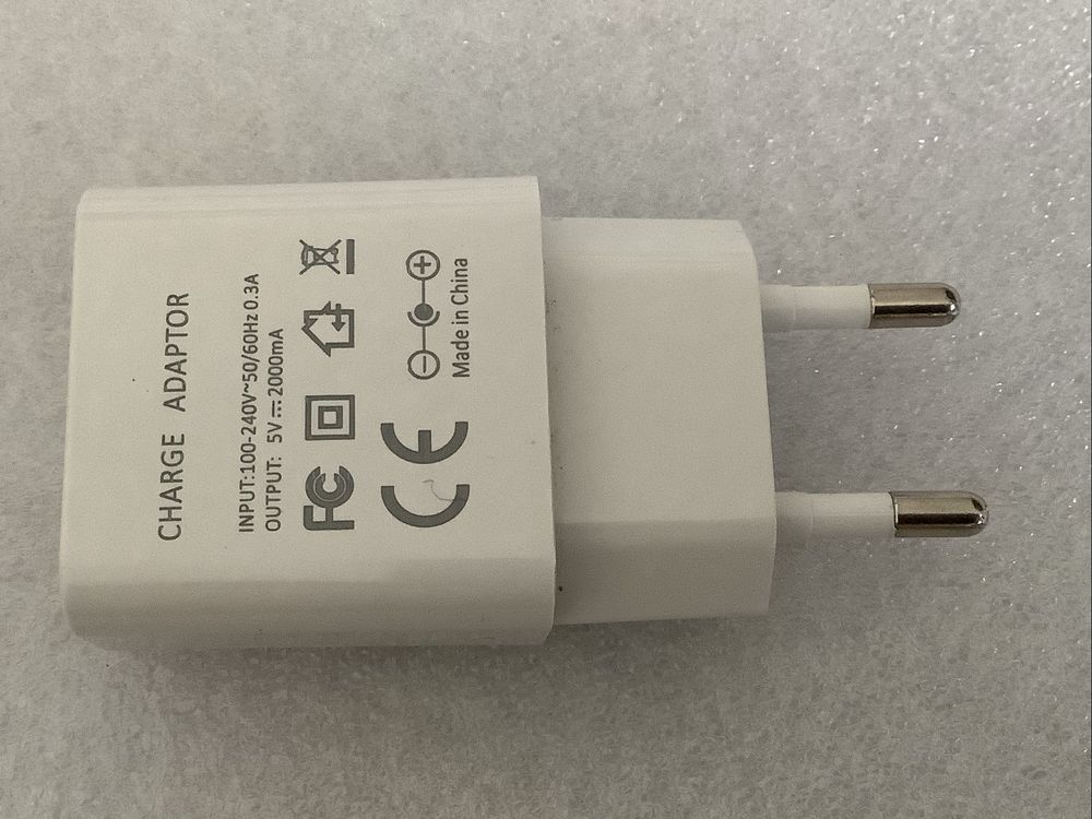 Adaptador AC - Carregador USB 5V 2.0A