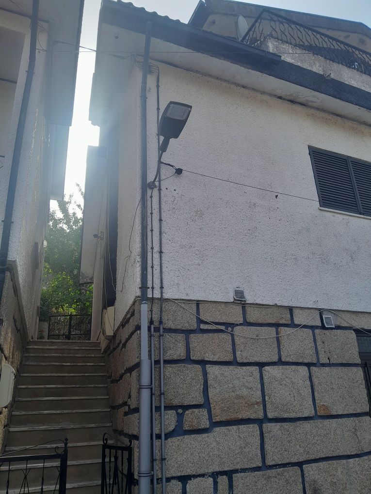 Vende-se Moradia