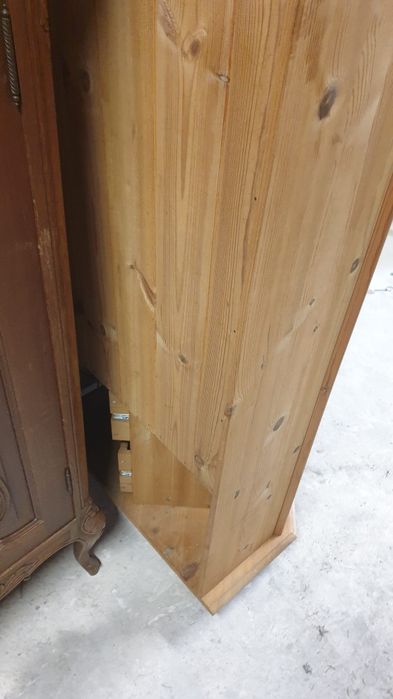 Witryna szafa narożna kredens sosnowa podswietlana