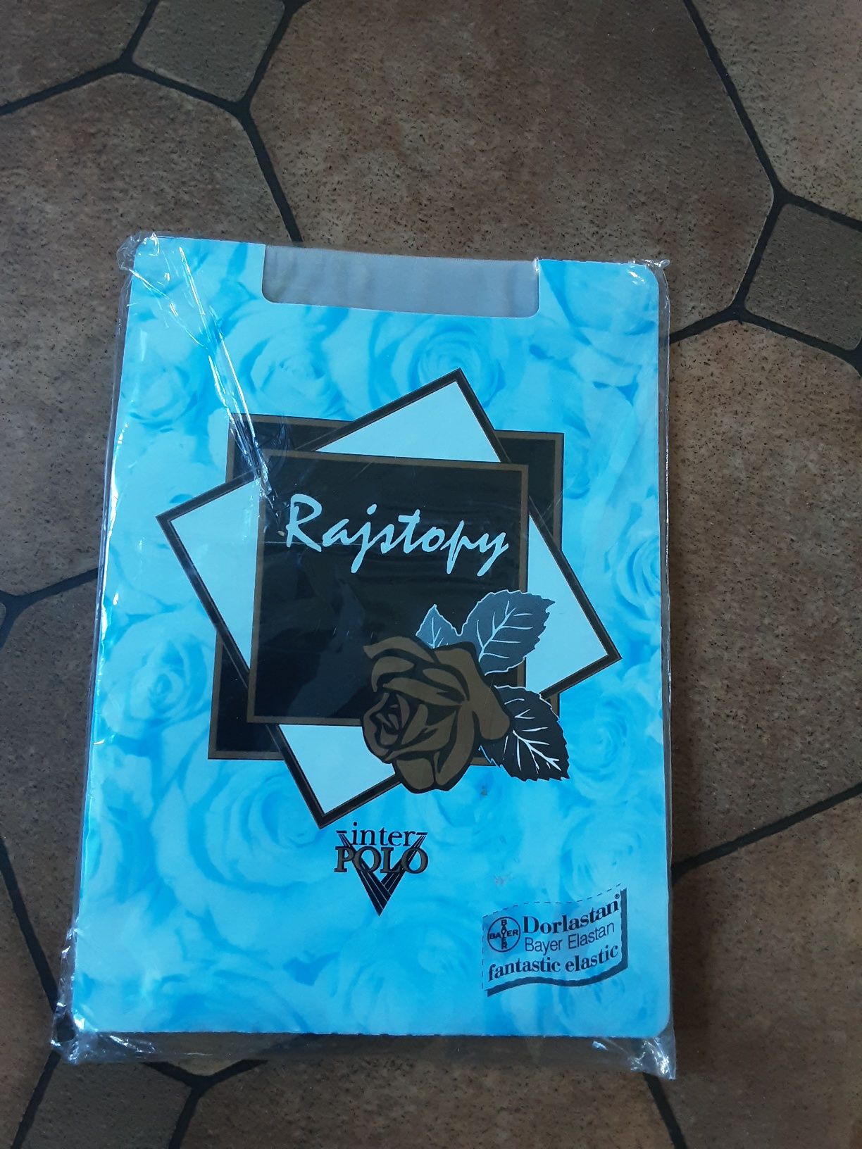 Rajstopy damskie cieniutkie jasne