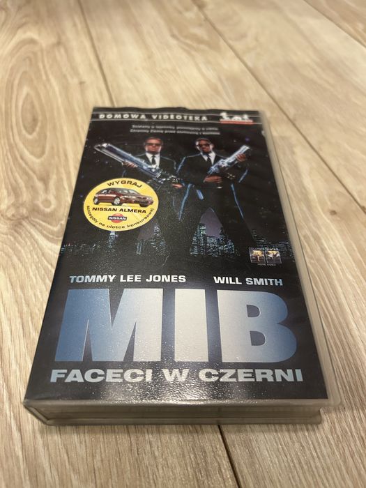 Faceci w czerni VHS