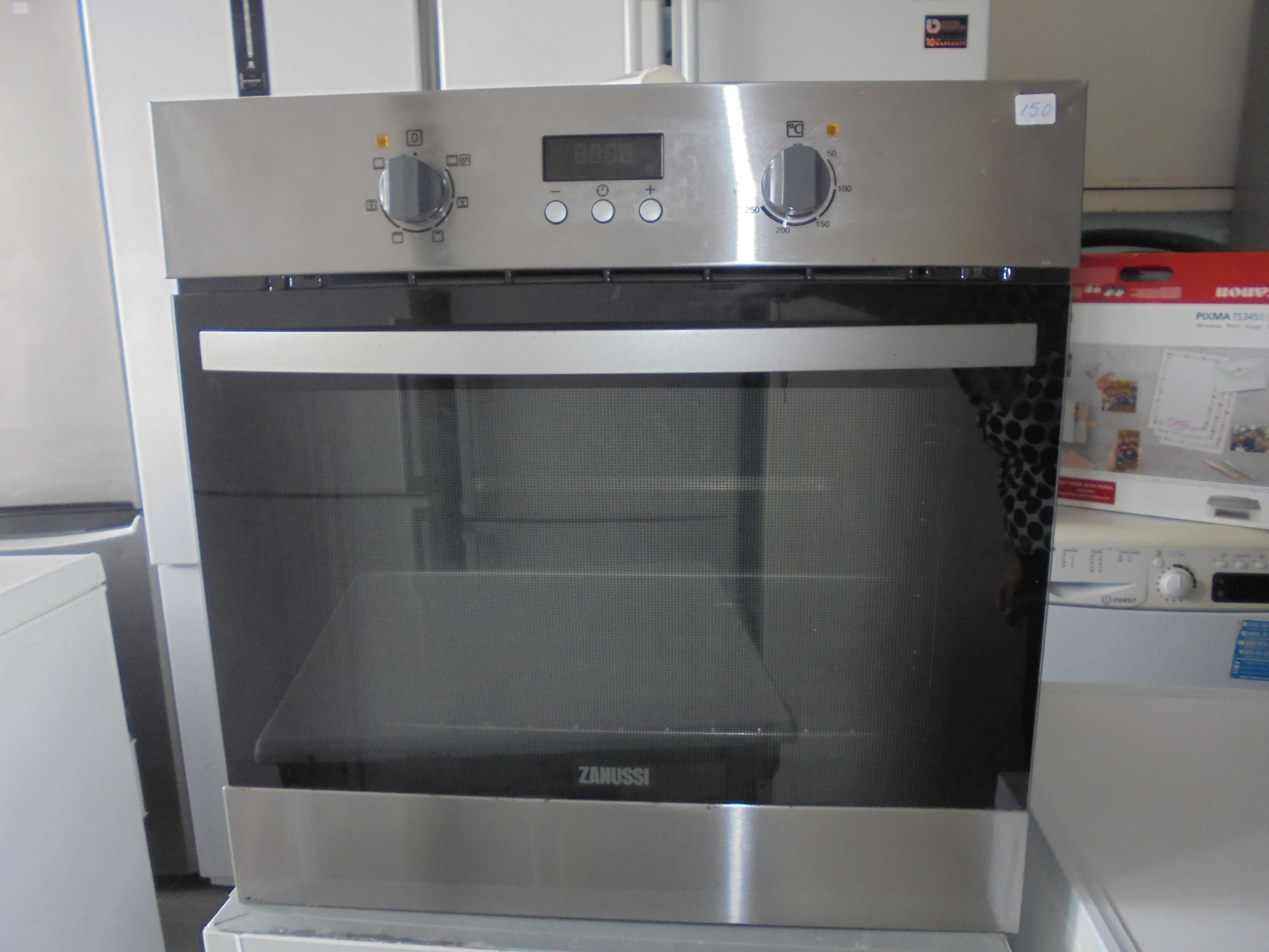 Forno elétrico / Encastrar / - ZANUSSI/ Muito bom estado /Com garantia