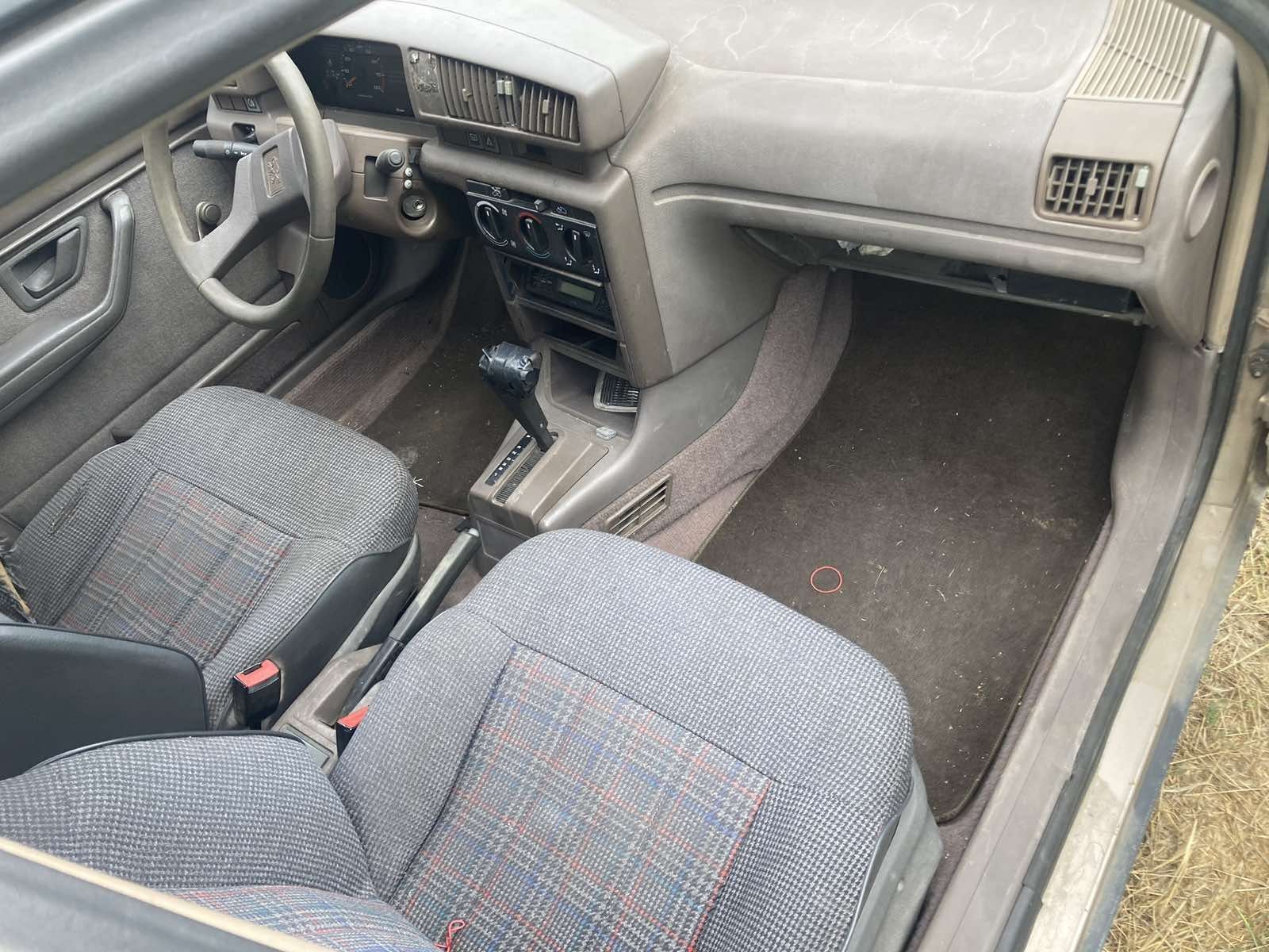 Peugeot 405 автомат