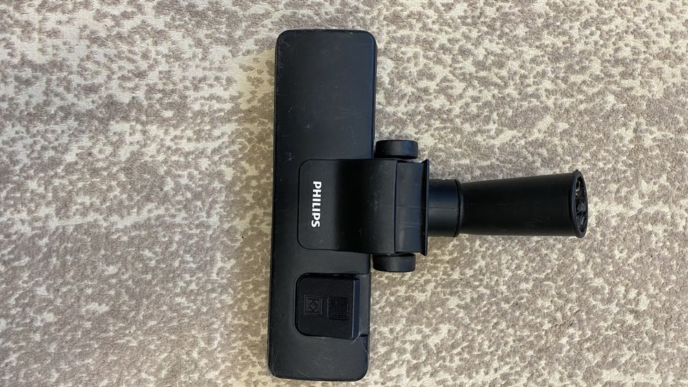 Щетка ,и трубка телескопическая на пылесос PHILIPS