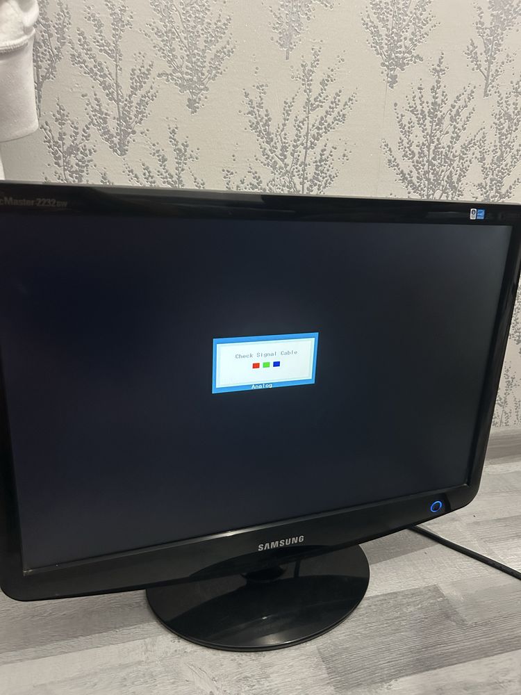 Monitor samsung syncmaster 2232 bw