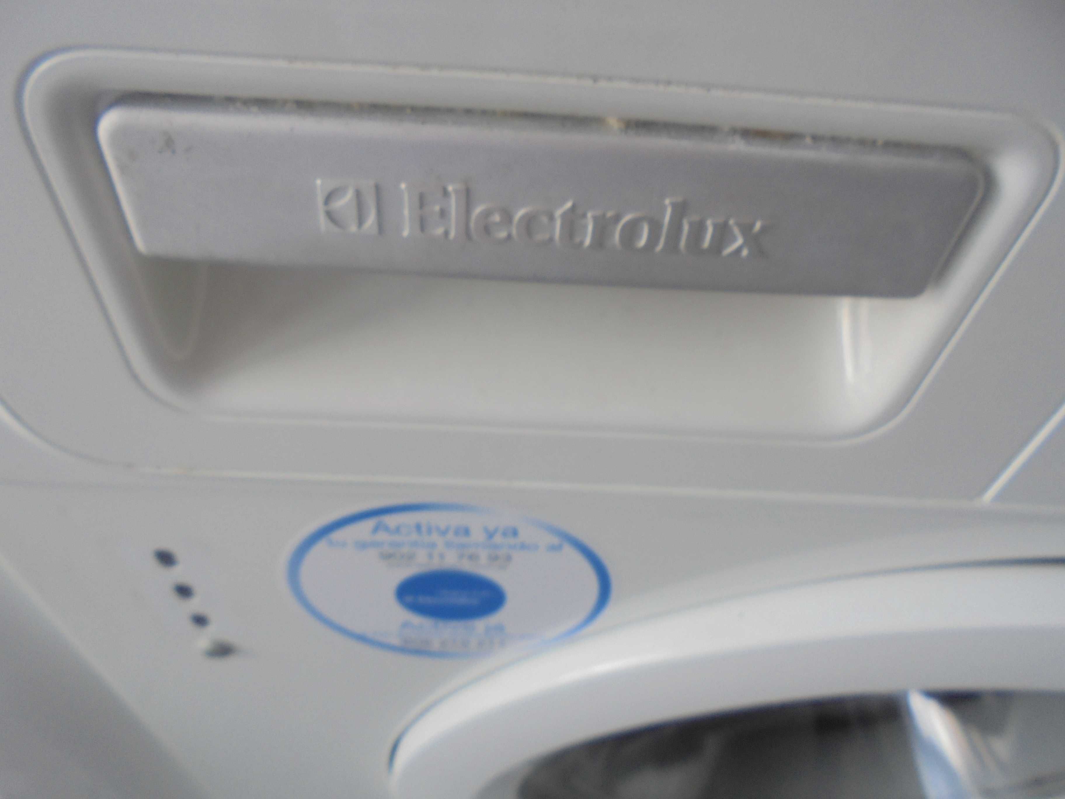 Maquina lavar - ELECTROLUX - ENCASTRAR / Bom estado / Com garantia