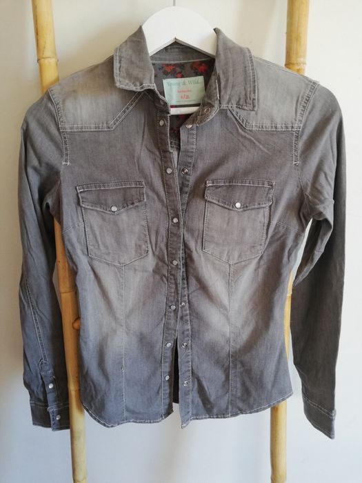Camisa cinza Bershka