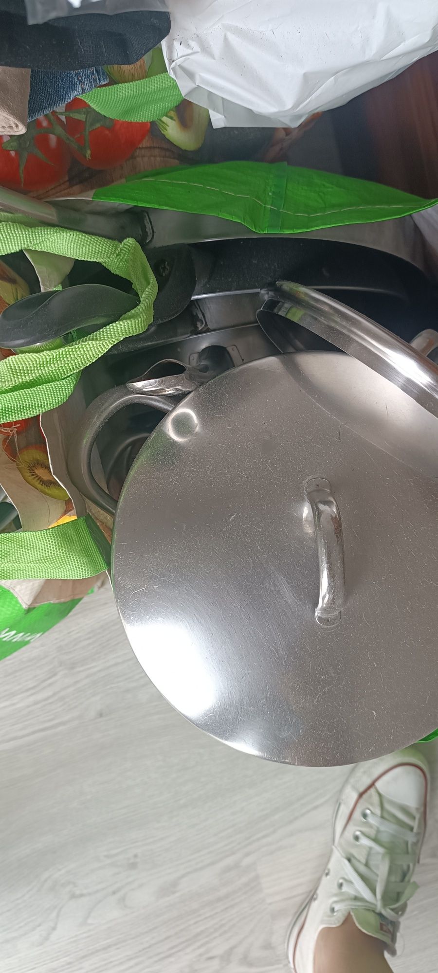 Loiça e artigos de cozinha variado