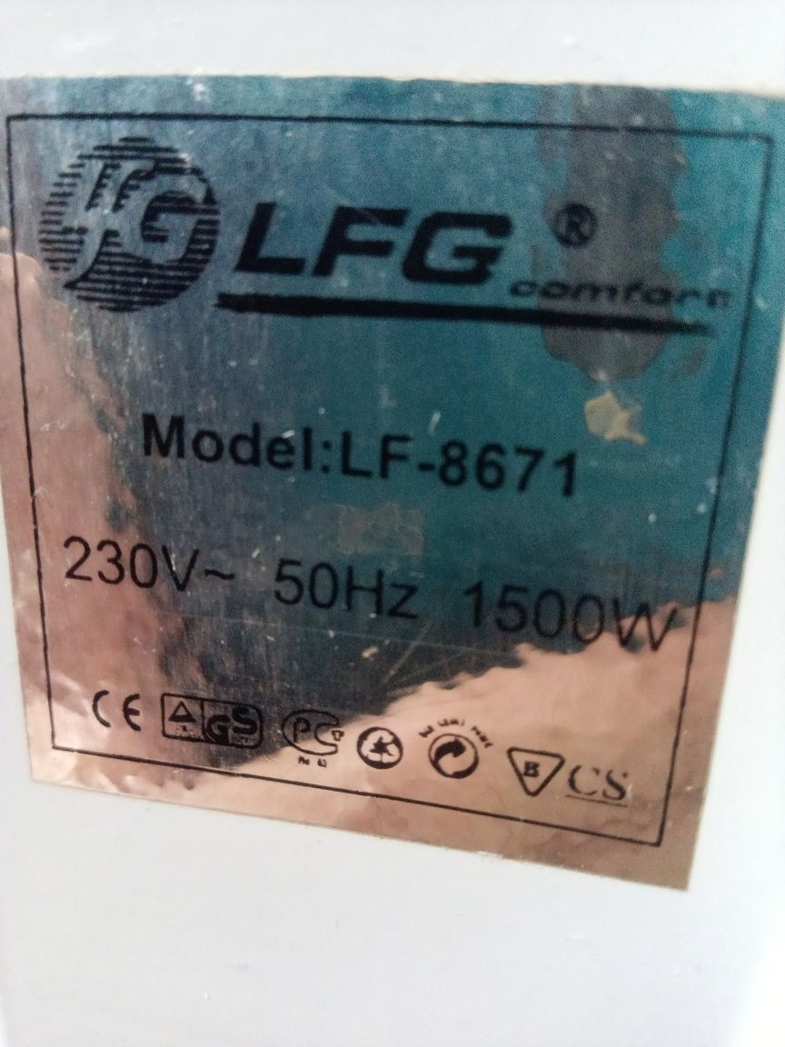 Масляний радіатор обігрівач LFG 600, 900W у відмінному робочому стані!