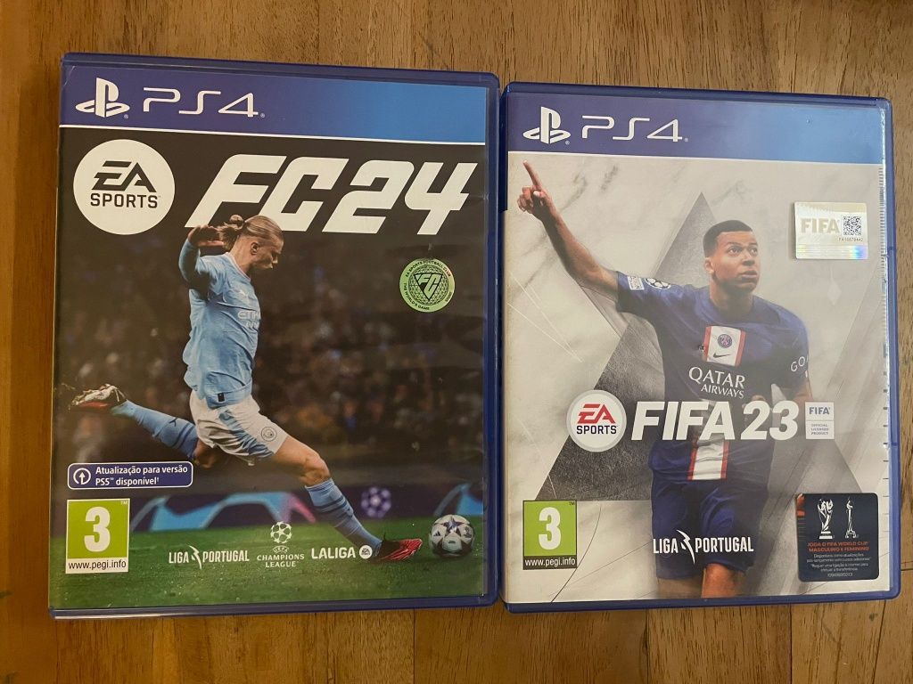 PlayStation®4 (500gb) + 2 Comandos + 7 Jogos
