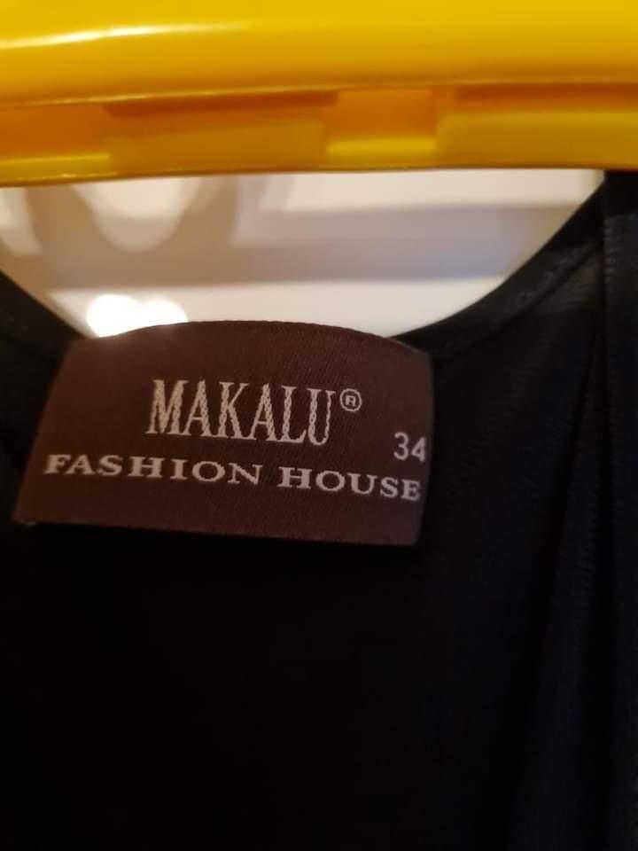 Czarna sukienka wieczorowa marki Makalu