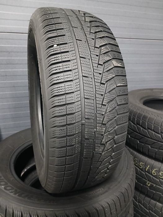 Зимові шини БВ  225/60 R16  HANKOOK  Winter I*Cept EVO 2  Склад