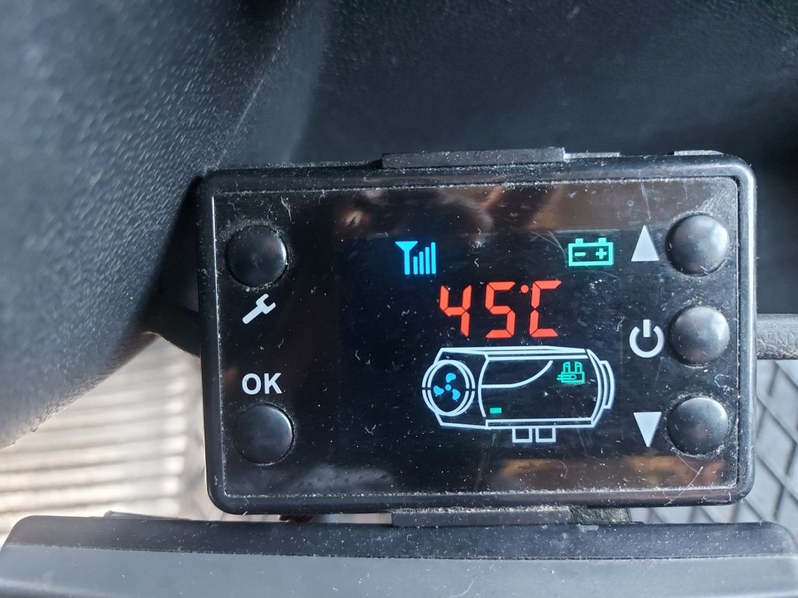 Wynajem Bus Chlodnia Mobilna 230v  Mroznia Kontener Komora Winda 8ep