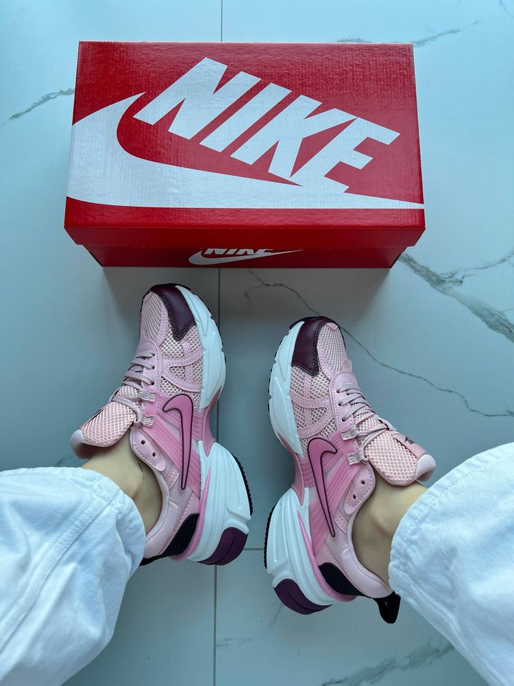 Nike V2K Run Triple Pink
