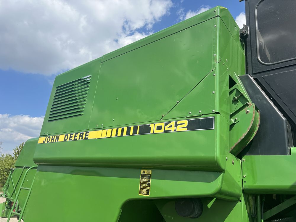 1350м/г комбайн John Deere 1042 як новий!!!