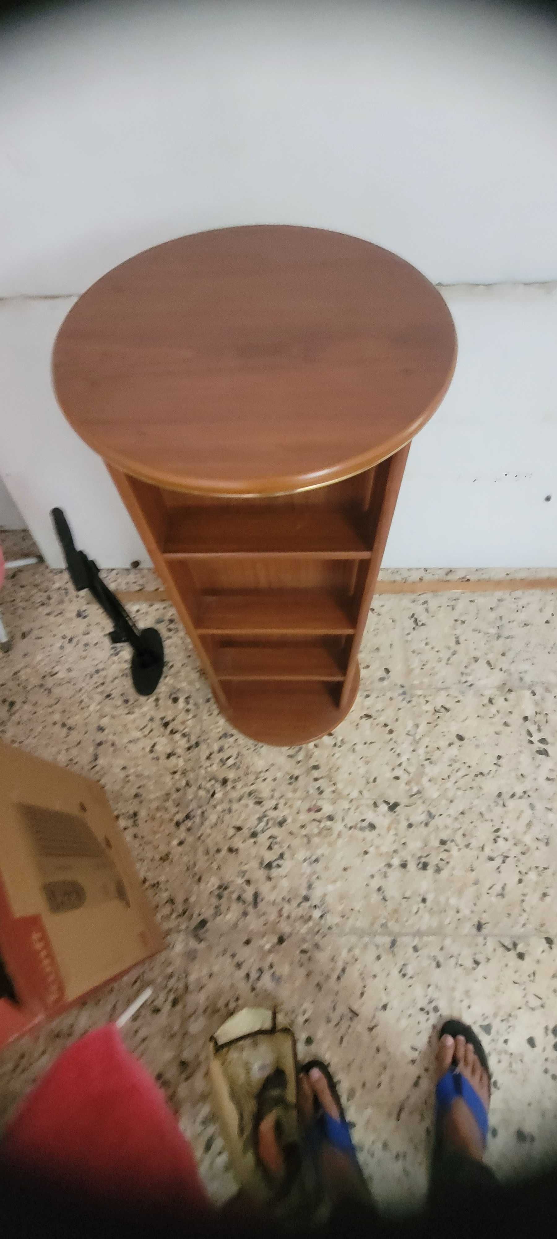 Movel em bom estado
