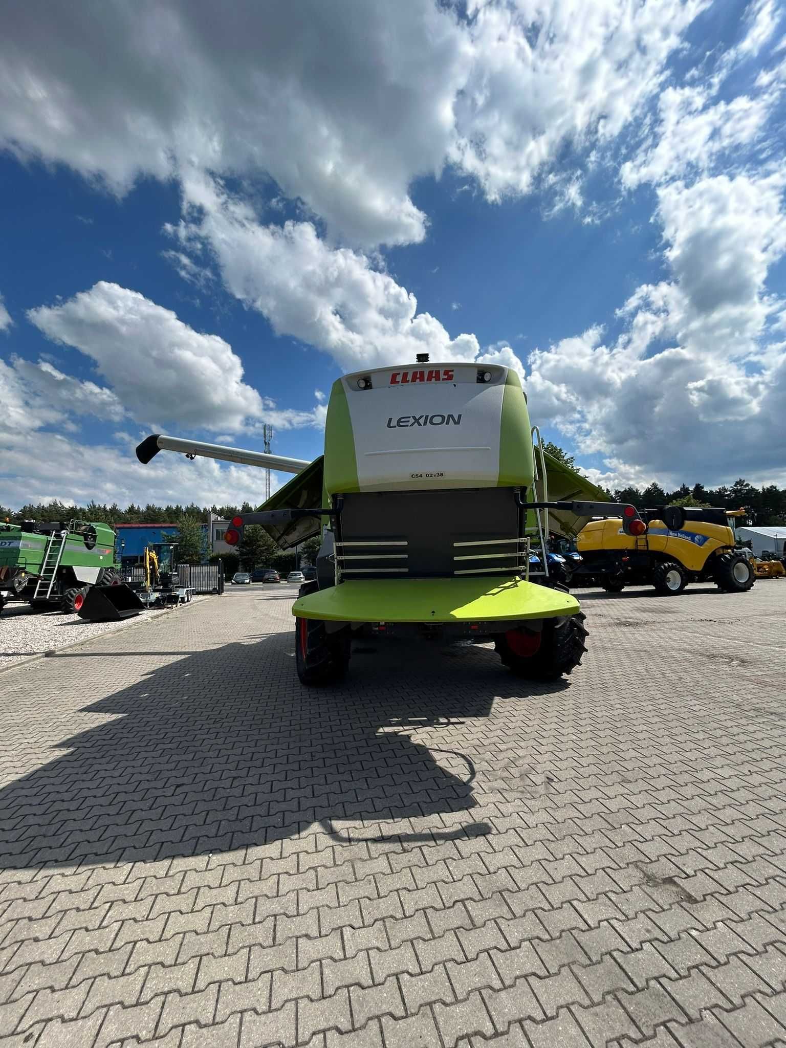 KOmbajn zbożowy Claas Lexion 670