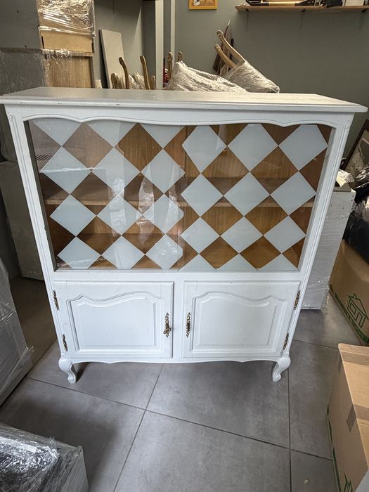 Witrynka/ komoda prowansalska/ludwikowska/ludwik