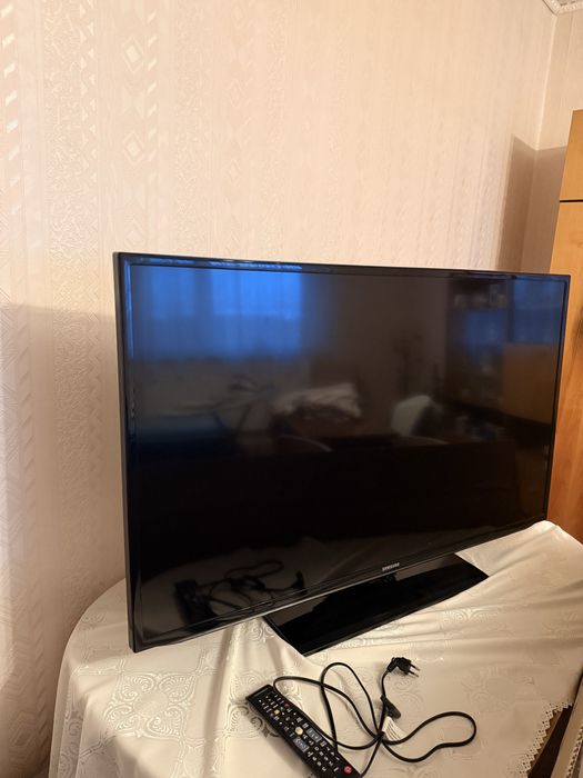 Telewizor samsung uszkodzony 49 cali