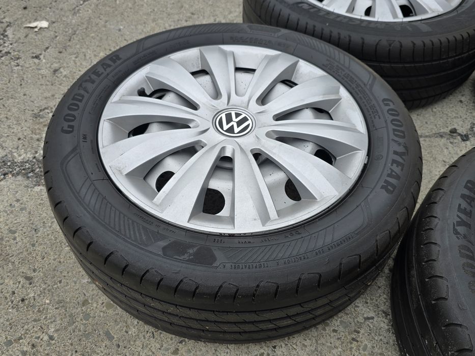 Felgi VW Volkswagen VAG Caddy 205/55R16 + opony GoodYear dekielki -bdb
