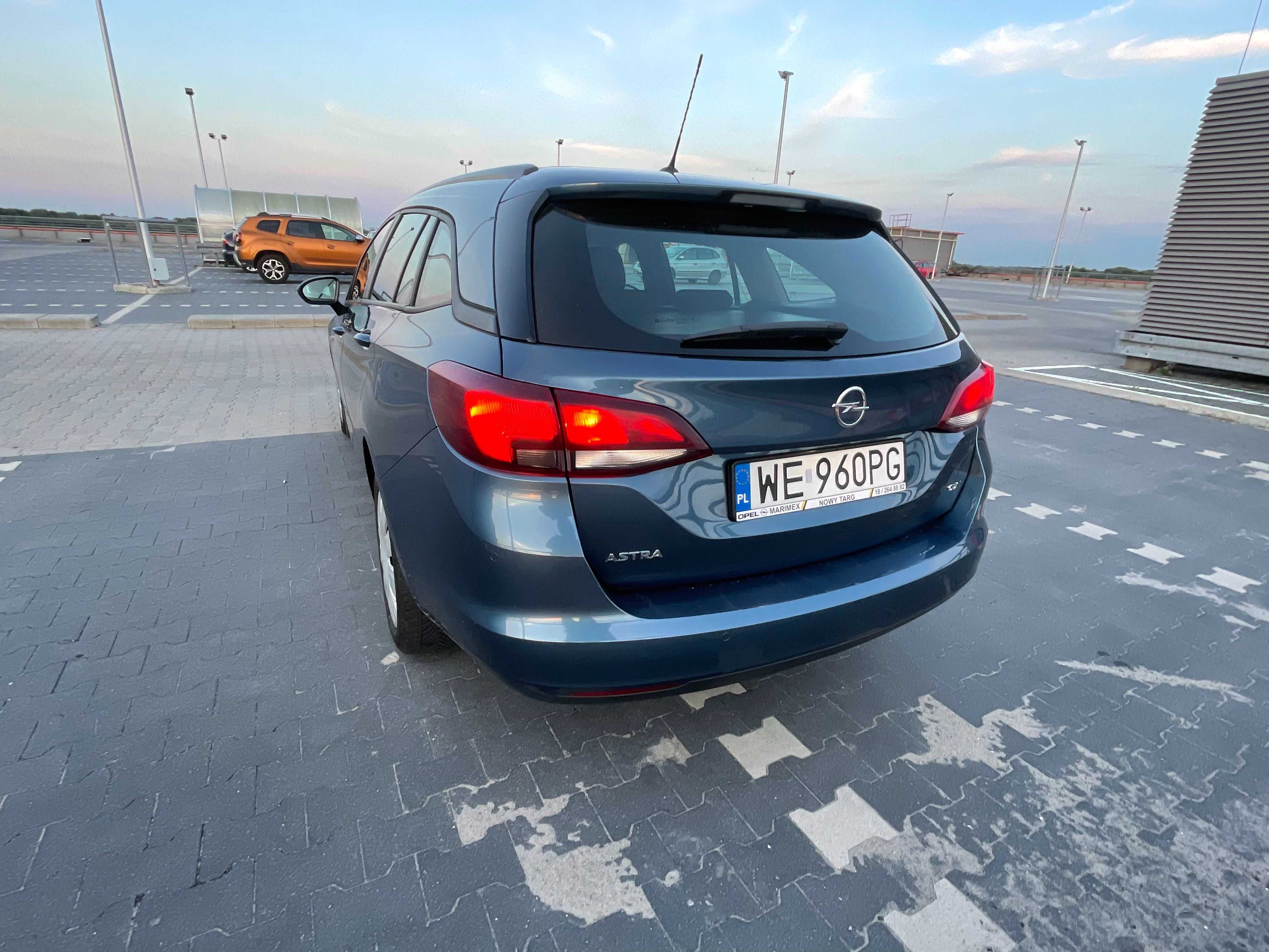 Opel Astra Combi Kombi Wynajem Aut dostawczych osobowych -10%