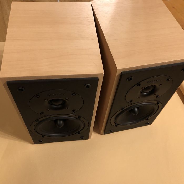 SUPER OKAZJA! Kolumny Argon 6220–świetny dźwięk w eleganckiej formie.