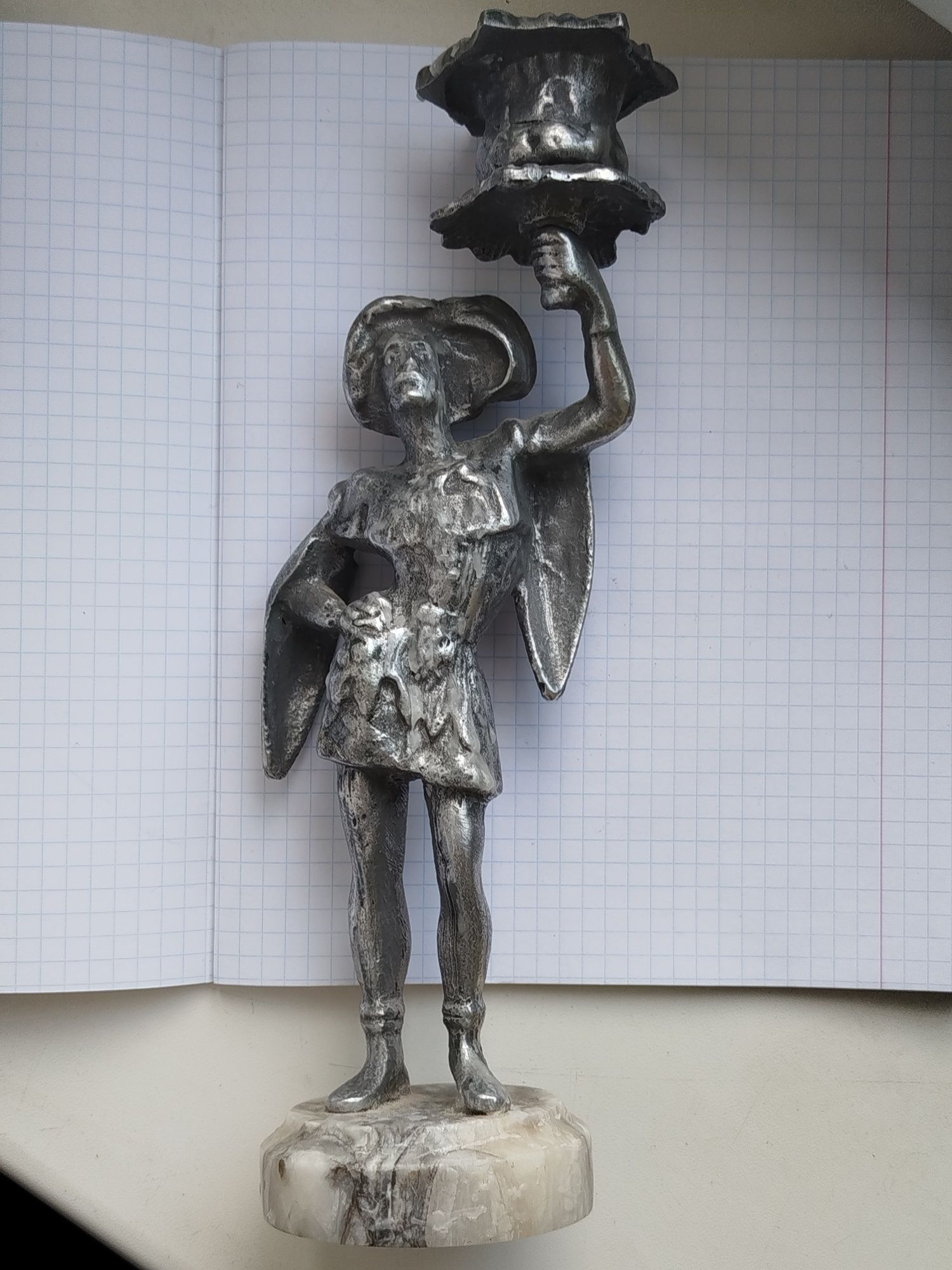 Продам Подсвечник Винтажный