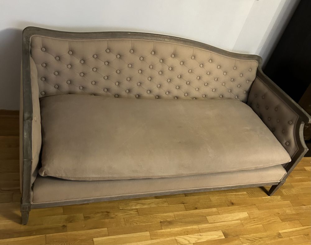 Stylowa sofa Westwing