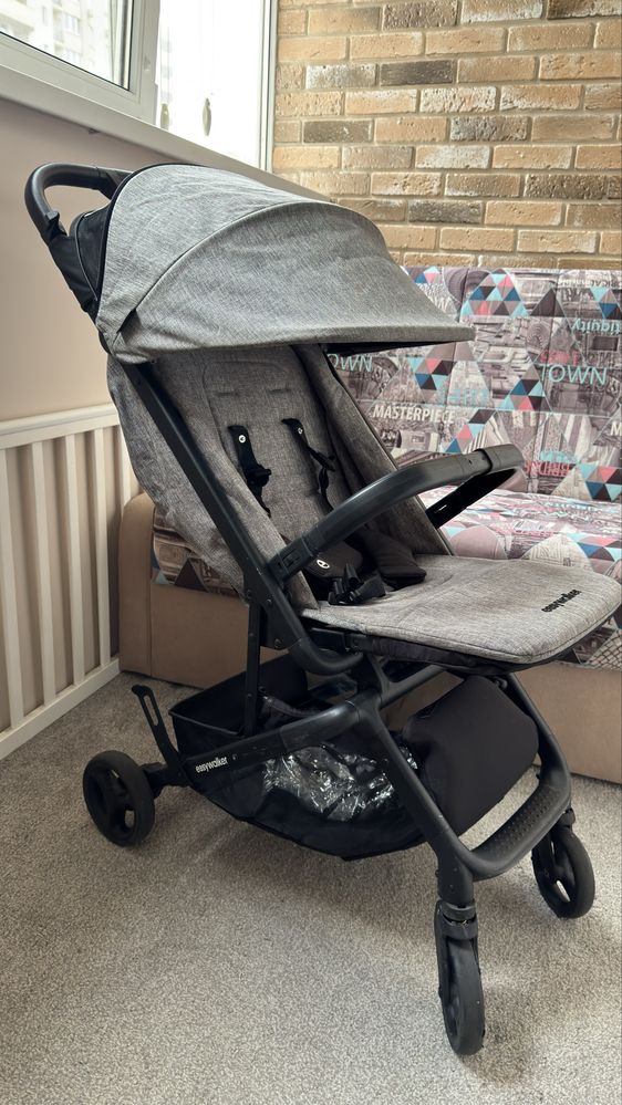 Прогулянкова коляска Easywalker Miley Granite Grey