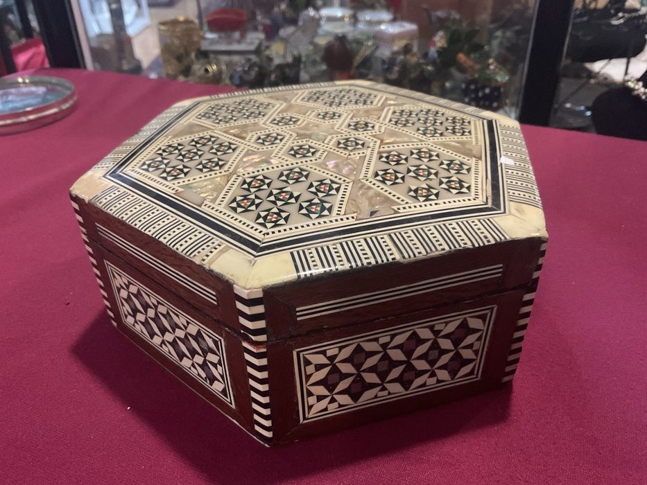 Caixa octagonal sirian moorish mosaic madre pérola 15x06cm